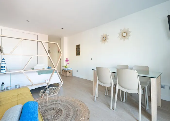 Casita Sunwaves- El 19 De Padre Cueto, Canteras דירה