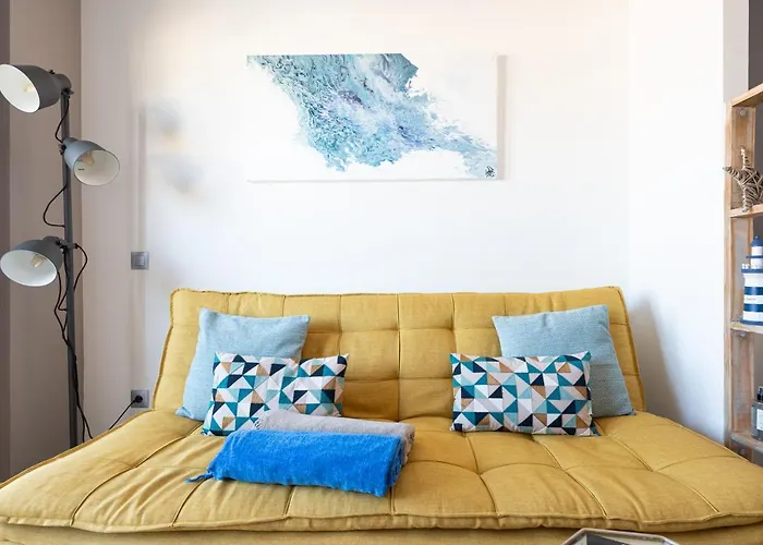 Casita Sunwaves- El 19 De Padre Cueto, Canteras